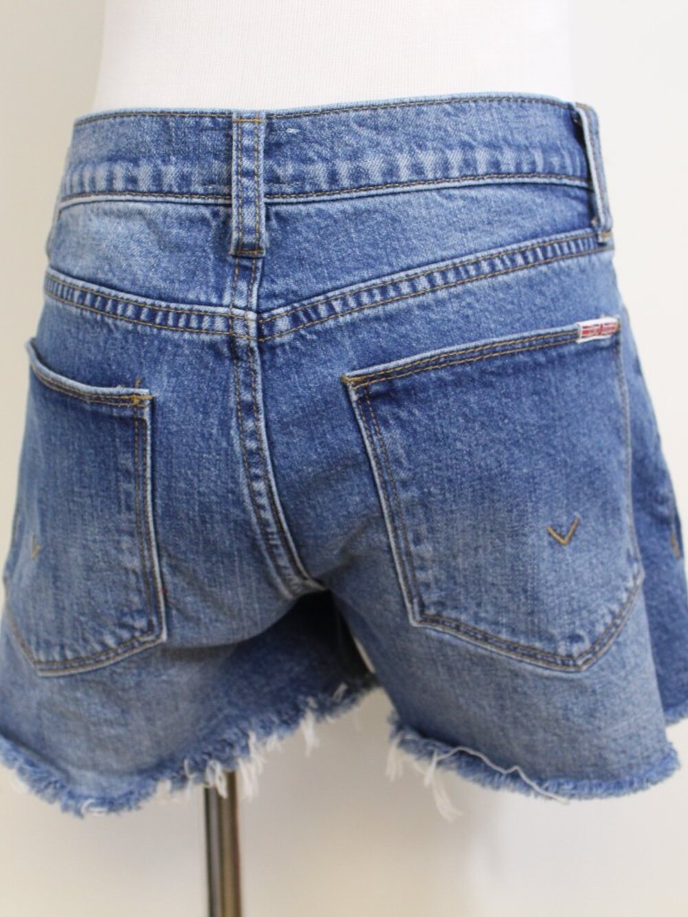 Hudson Gracie Denim Shorts 26 Mid Rise Raw Hem Cutoff Medium Wash Summer - Picture 7 of 12